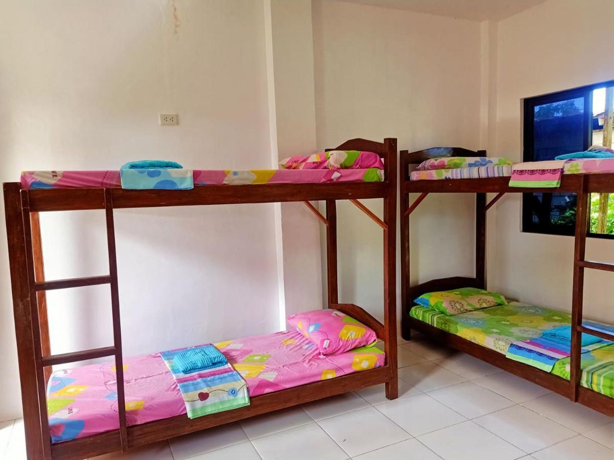 James Homestay Siquijor Eksteriør billede