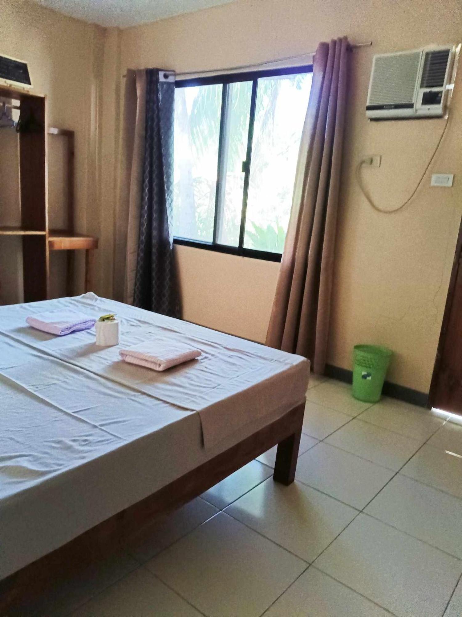 James Homestay Siquijor Eksteriør billede