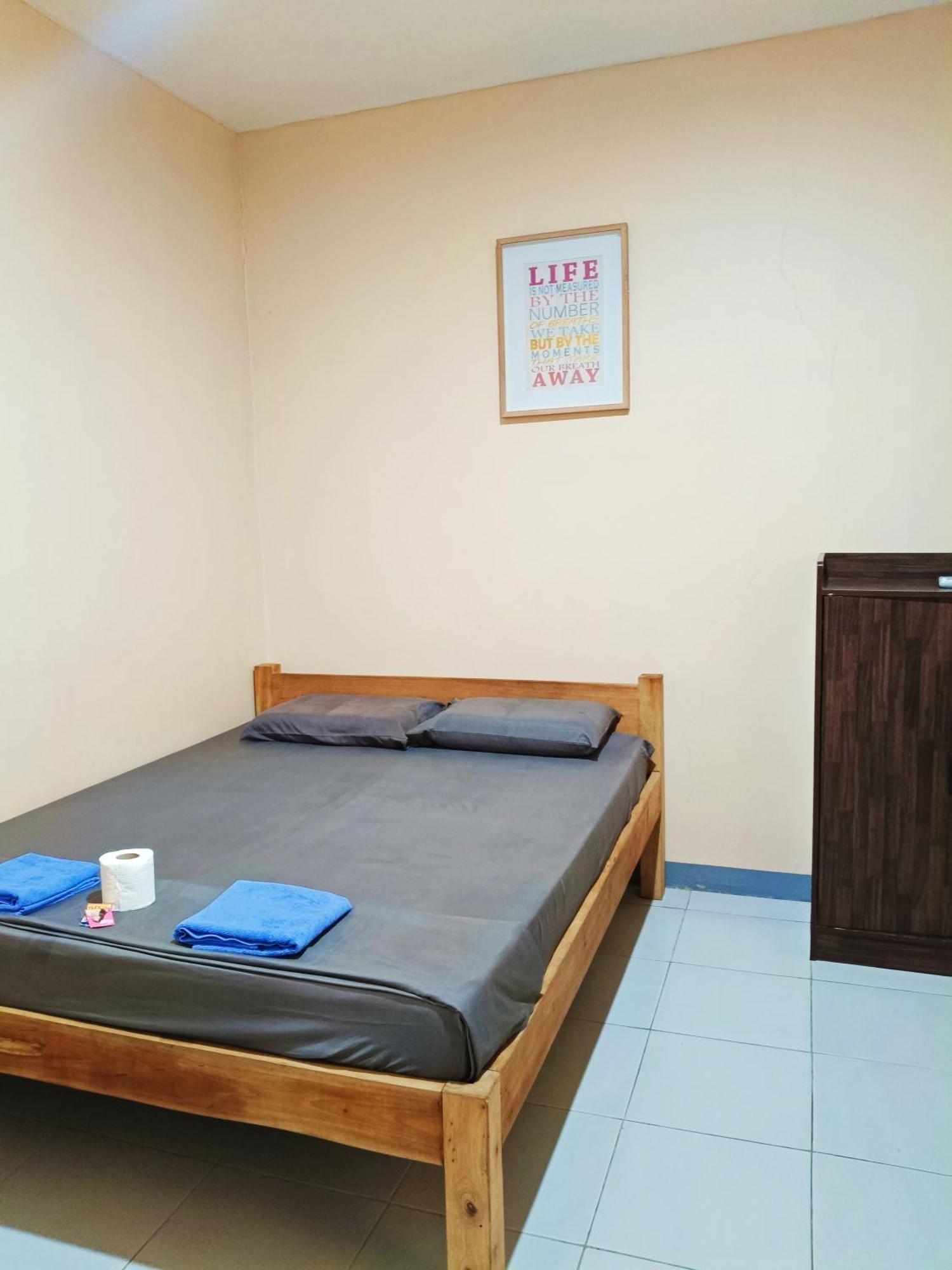 James Homestay Siquijor Værelse billede
