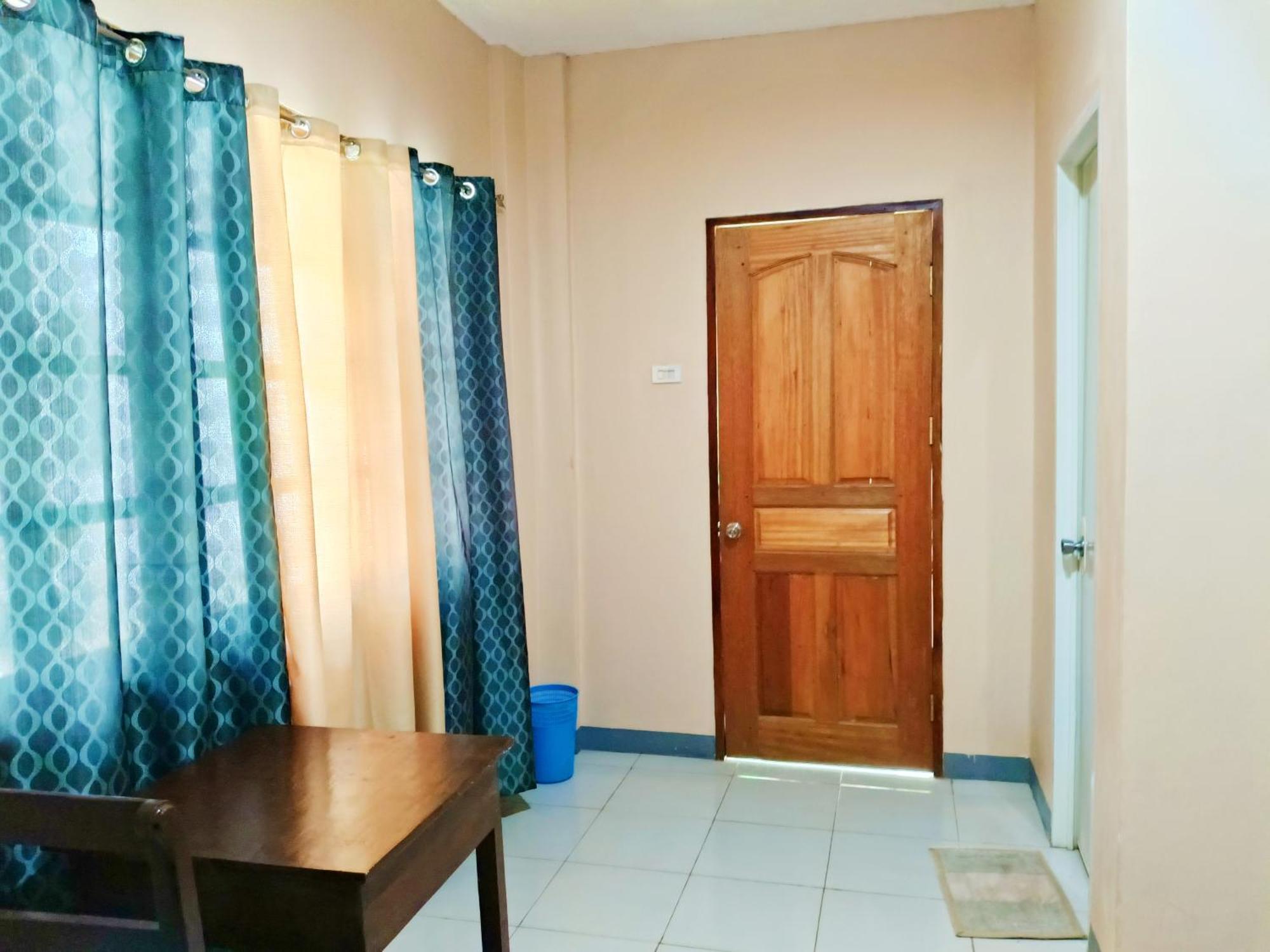 James Homestay Siquijor Værelse billede