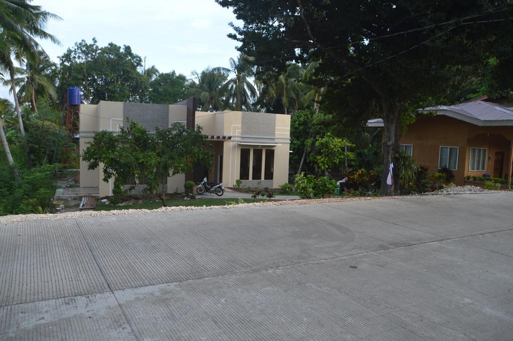 James Homestay Siquijor Eksteriør billede