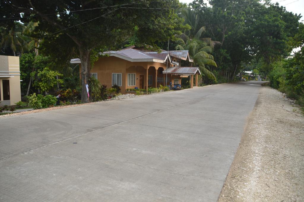 James Homestay Siquijor Eksteriør billede