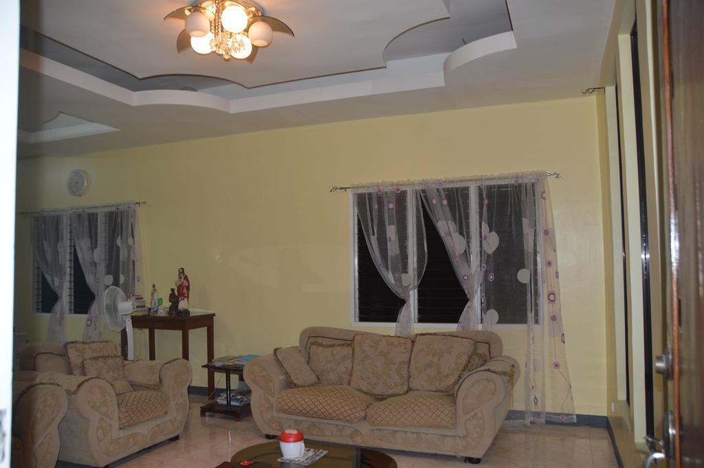 James Homestay Siquijor Eksteriør billede