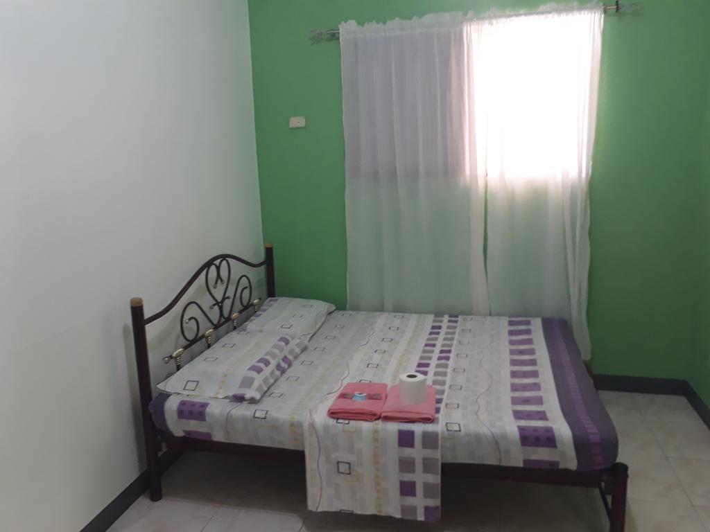 James Homestay Siquijor Eksteriør billede